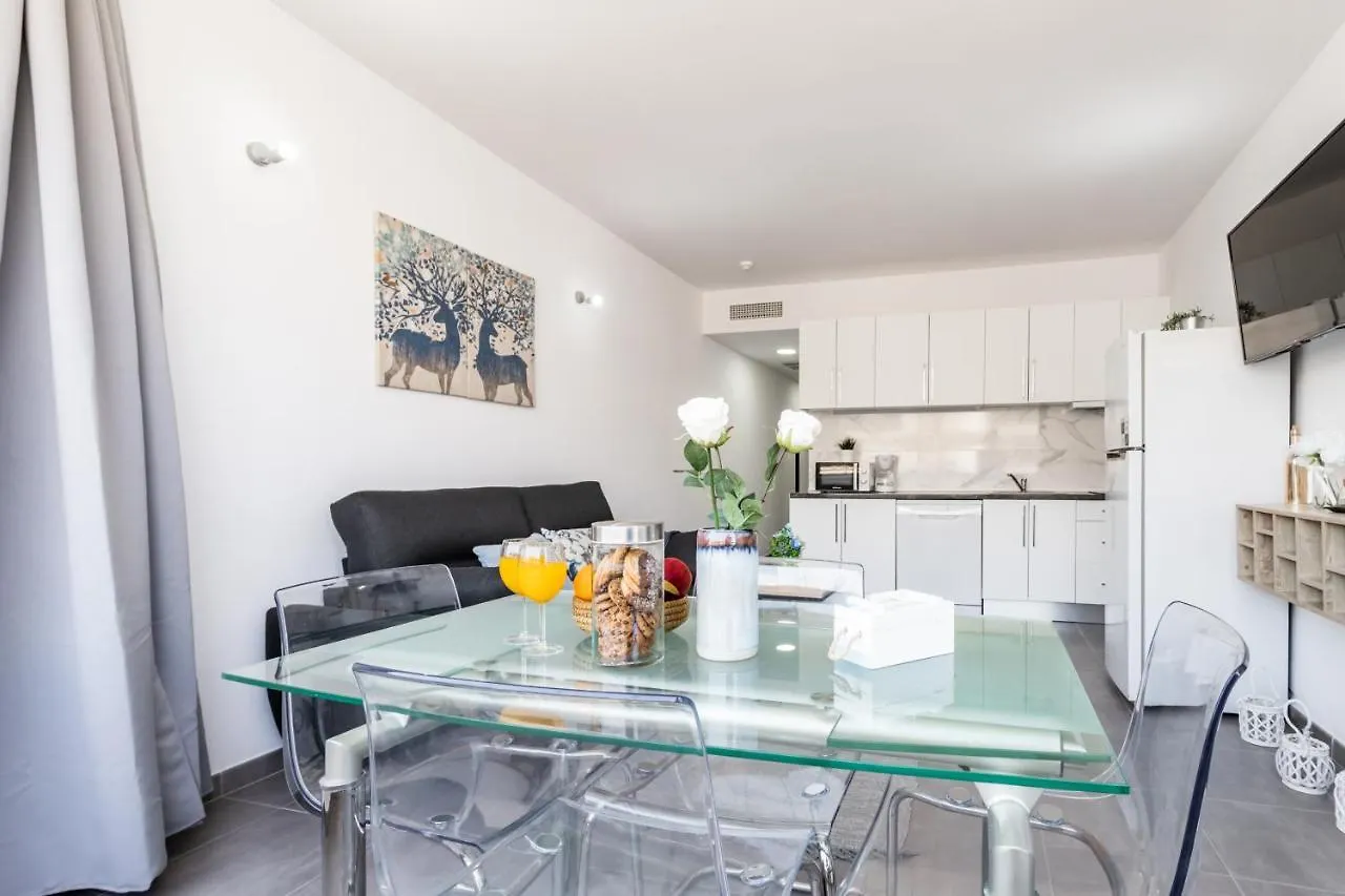 Sur Suites Palmeras 487 Fuengirola Spagna